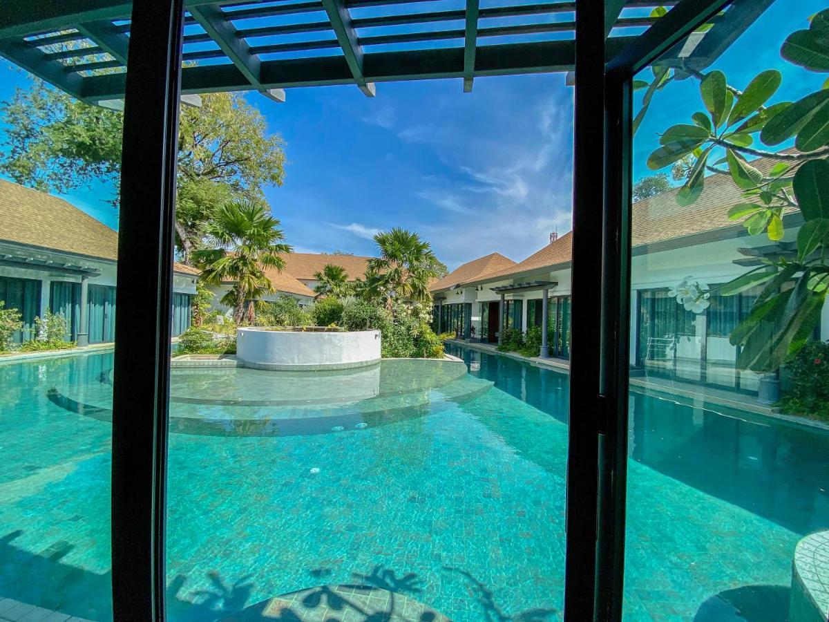 Tajh Pool Villas Chalong Esterno foto
