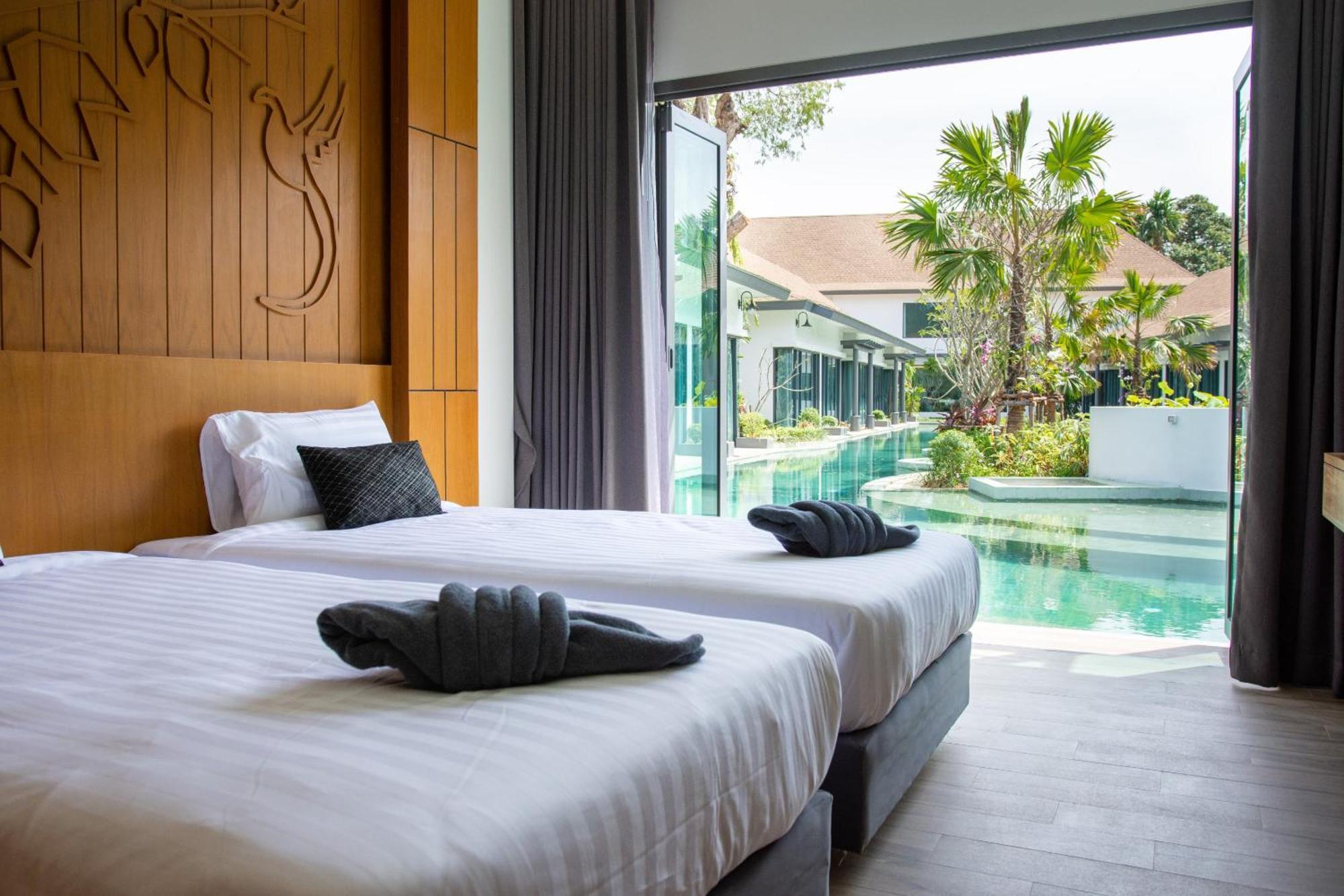 Tajh Pool Villas Chalong Esterno foto