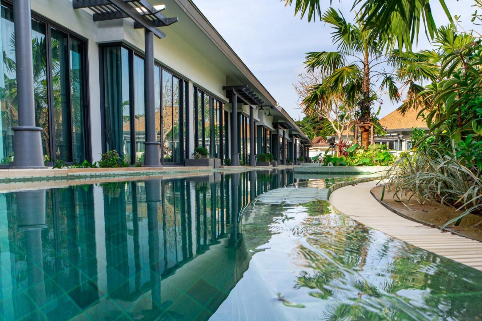 Tajh Pool Villas Chalong Esterno foto